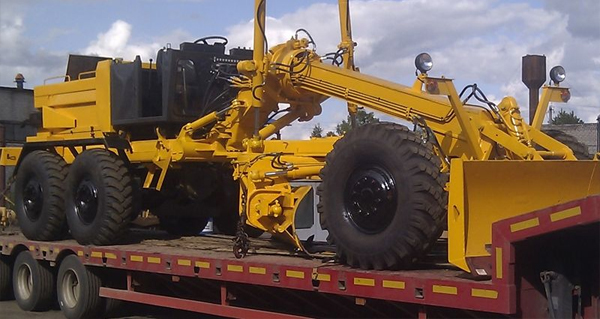 Перевозка бульдозера в Крыму - фото